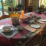 Nocleg ze śniadaniem Au Calme, A La Campagne Durtal