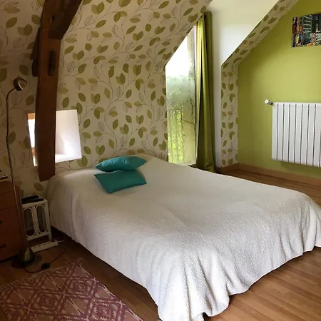 Bed & Breakfast Au Calme, A La Campagne Durtal