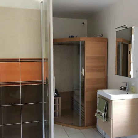 Bed & Breakfast Au Calme, A La Campagne