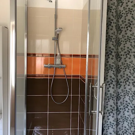 Alojamento de Acomodação e Pequeno-almoço Au Calme, à La Campagne 3*