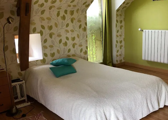 Bed & Breakfast Au Calme, A La Campagne Durtal