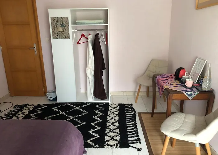 Au Calme, A La Campagne