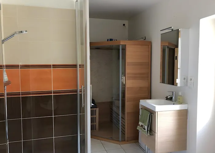 Bed & Breakfast Au Calme, A La Campagne